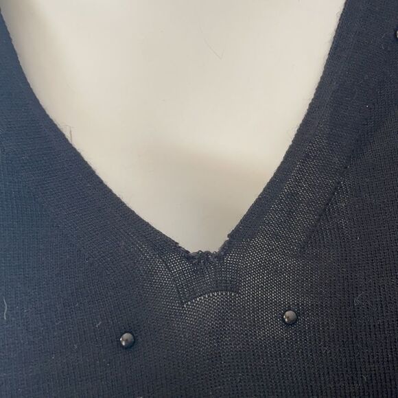Akris punto 6 nwot studded v neck merino wool black sweater - Picture 5 of 15